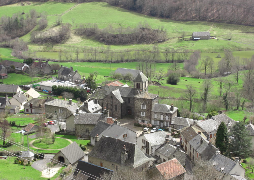 Le village de Saint-Chamant